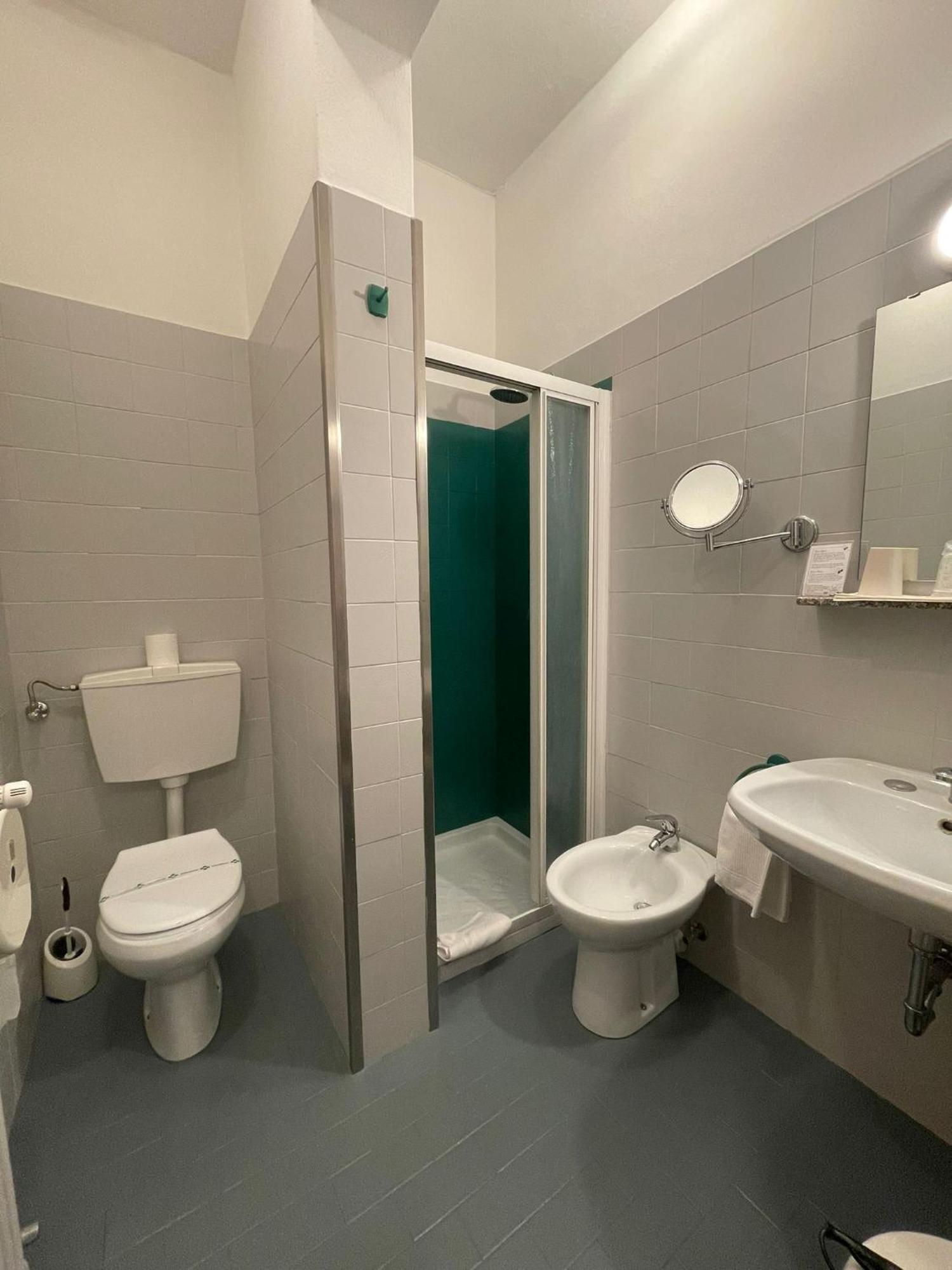 Hotel La Bussola Cittiglio Экстерьер фото