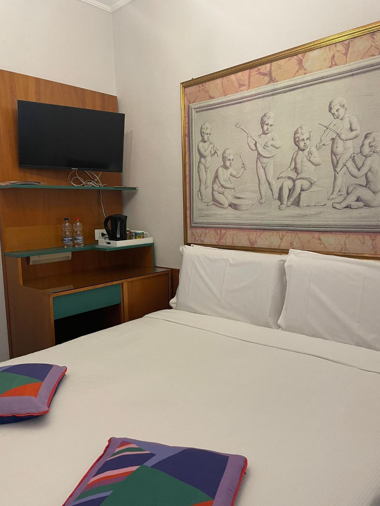 Hotel La Bussola Cittiglio Экстерьер фото